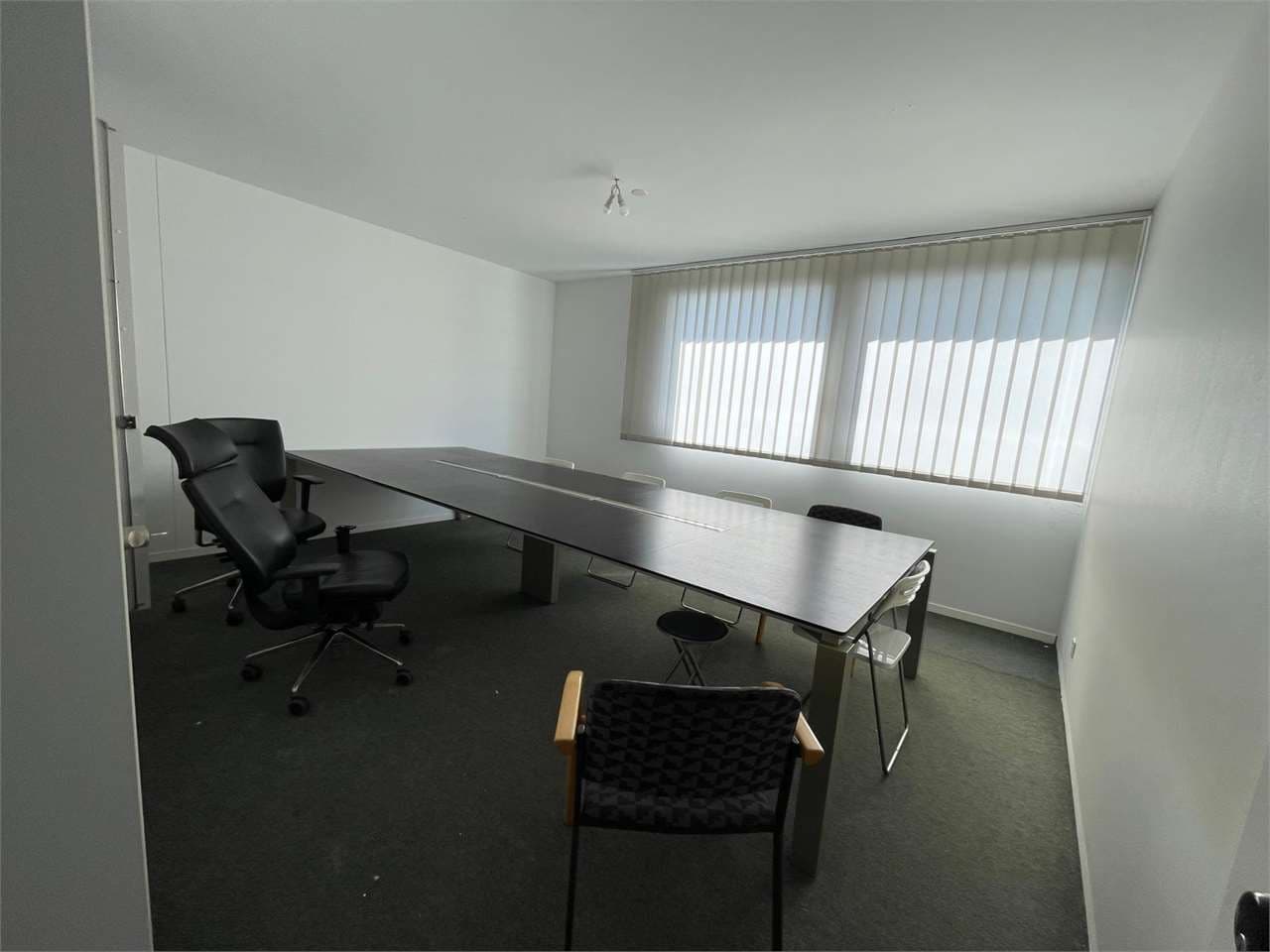 Affittasi spazio commerciale 200mq thumbnail 4