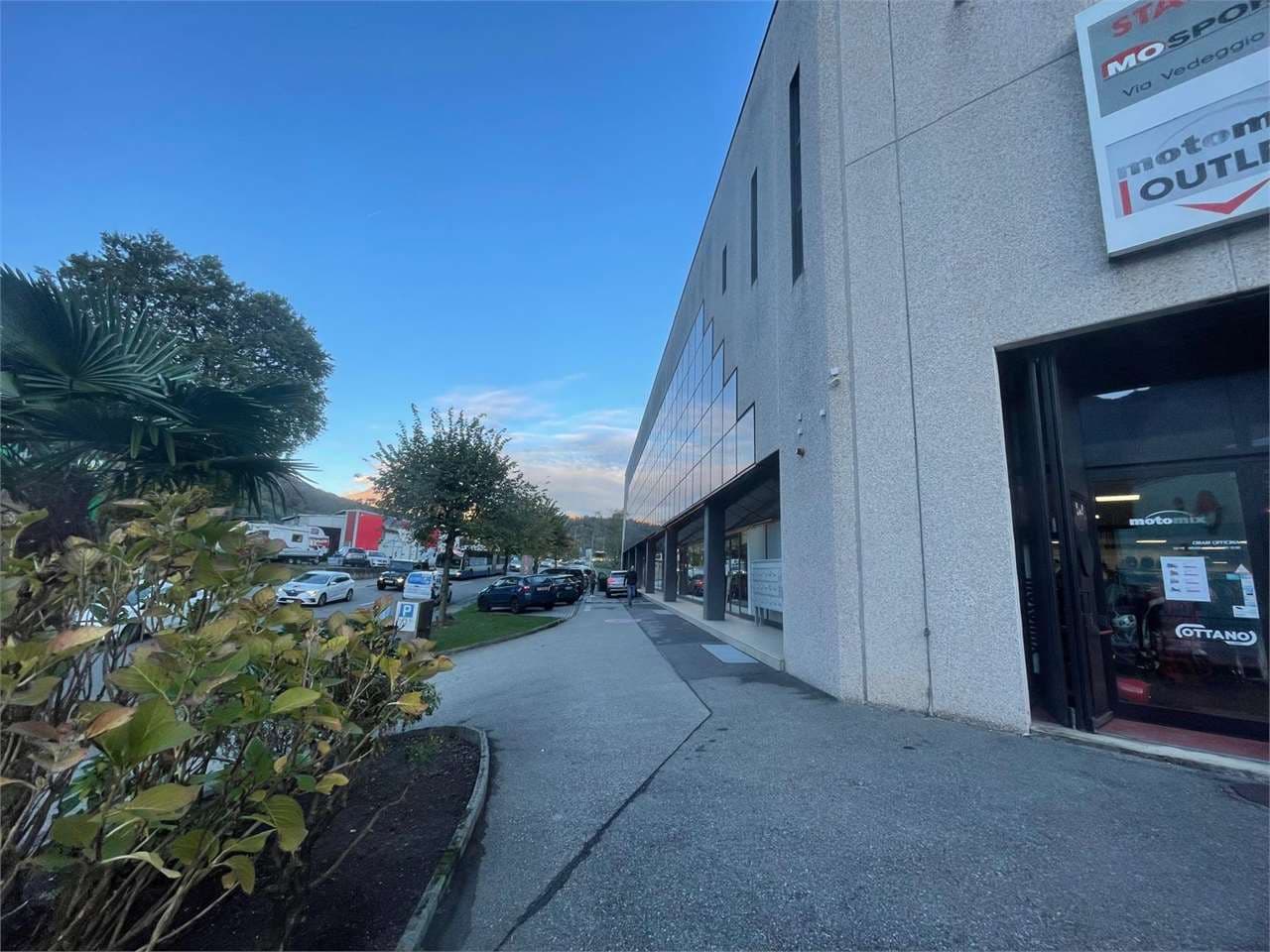 Affittasi Ufficio / piccolo deposito a Manno thumbnail 7