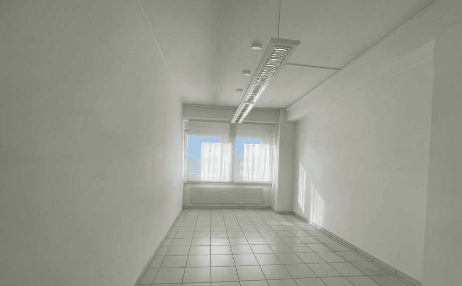 Affittasi spazio ufficio 4 locali – Manno thumbnail 2